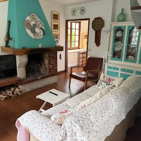 Casa De Rilo ,para 6/8 En La Playa De Nerga *