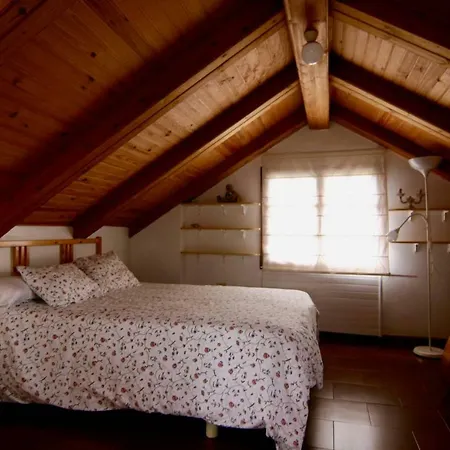 Casa De Rilo ,para 6/8 En La Playa De Nerga דירה
