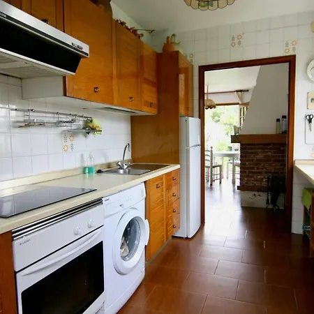 Casa De Rilo ,para 6/8 En La Playa De Nerga * Hio