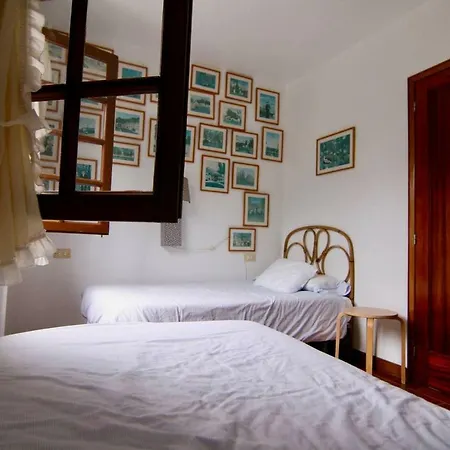 Casa De Rilo ,para 6/8 En La Playa De Nerga דירה