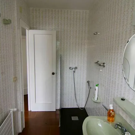 Casa De Rilo ,para 6/8 En La Playa De Nerga *